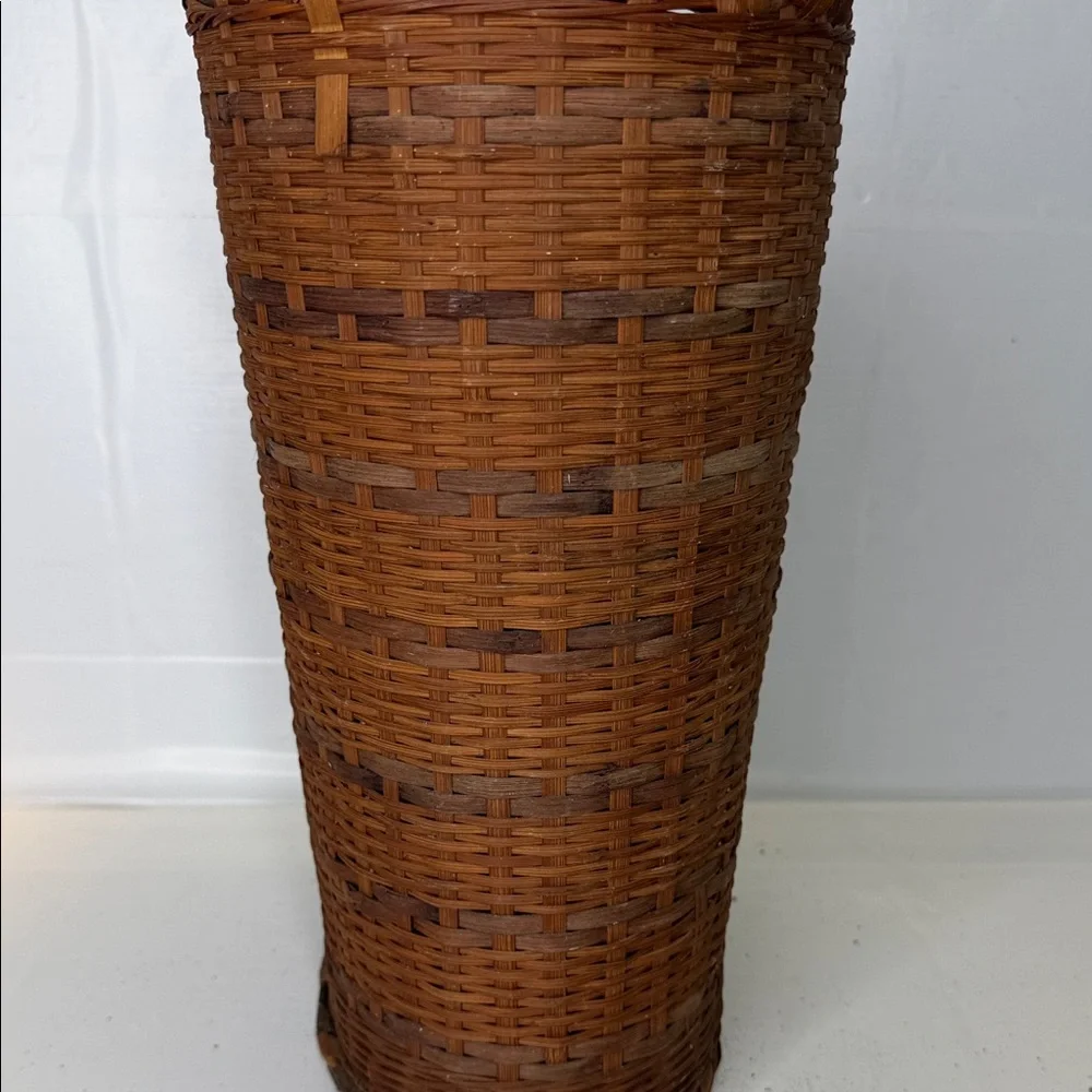 Source Unknown Rustic Brown Woven Basket 12x7 with Handles